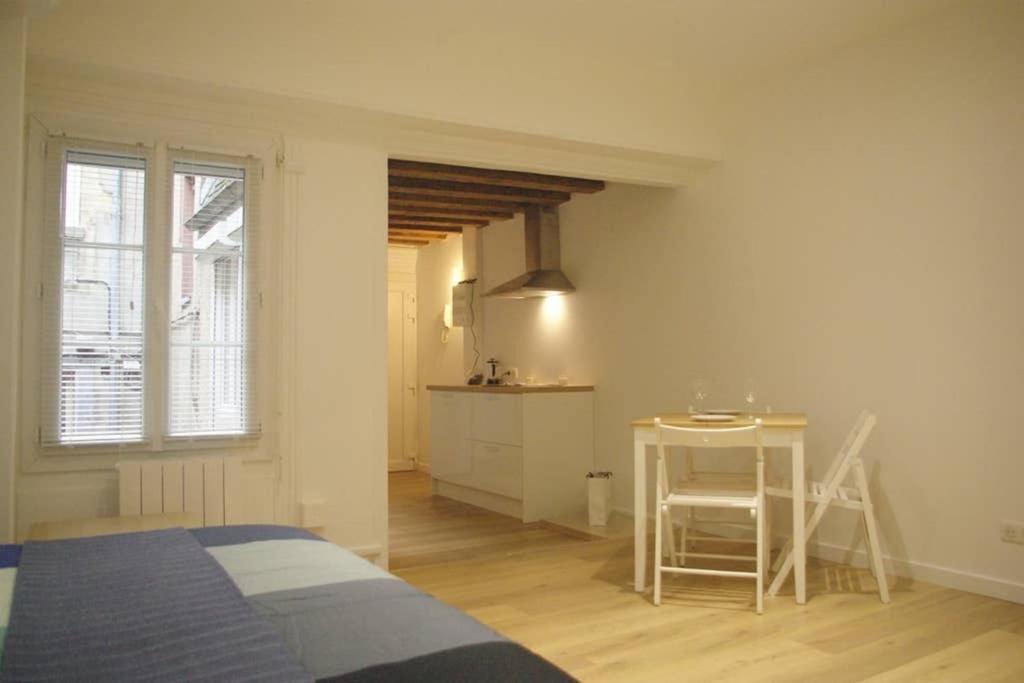 Dijon Standing Historic City Apartment Εξωτερικό φωτογραφία